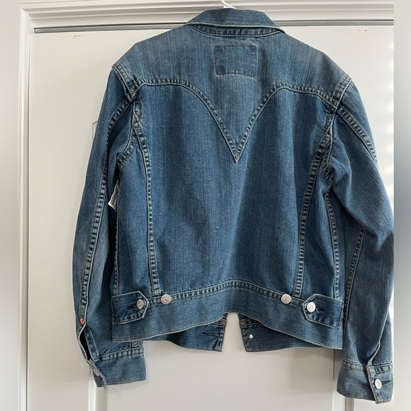 EUC Levi Denim Jacket - Picture 5 of 6